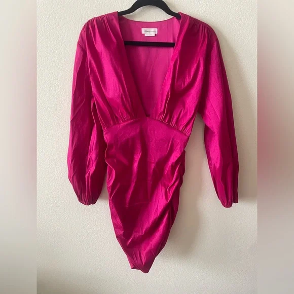 Revolve Lovers + friends hot pink Lorenza deep v long sleeve rouched mini dress - Picture 4 of 6